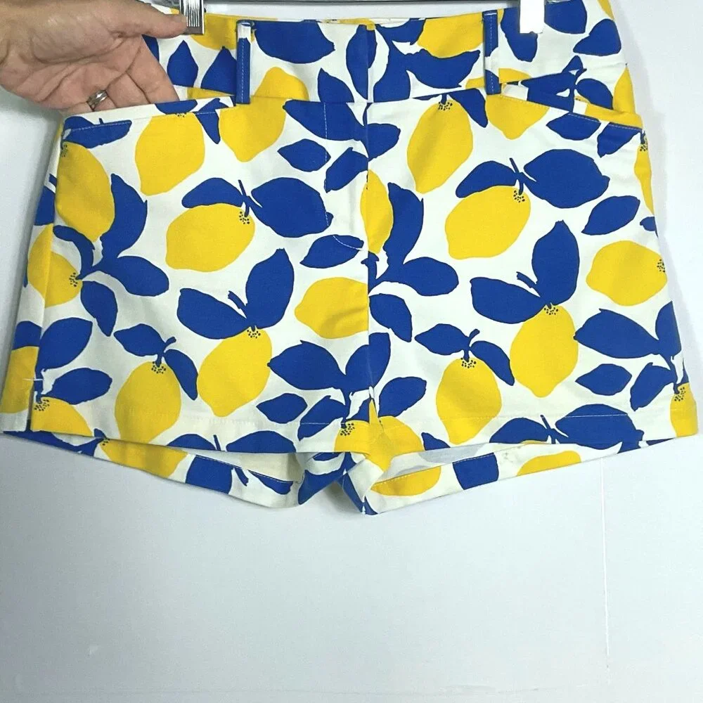 LOFT Riviera Shorts Lemon Print, size 2, cotton/rayon/spandex, Pockets